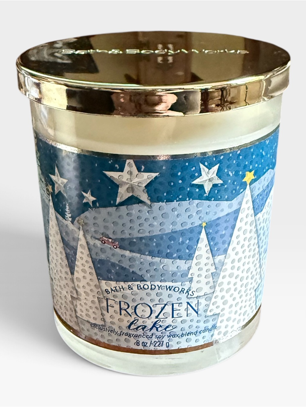 Bath & Body Works Frozen Lake  Candle 8 oz - NEW